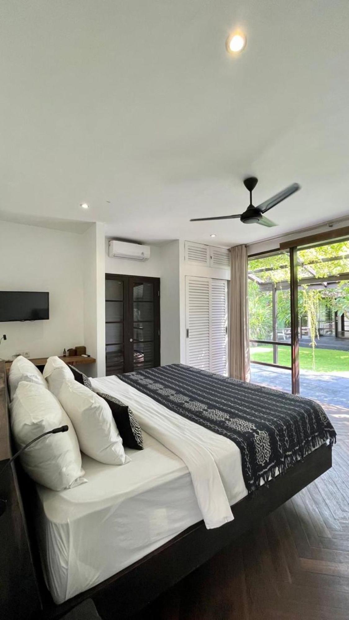 Holiday Beautiful Villa 4 Bedroom Garden View Canggu Eksteriør bilde