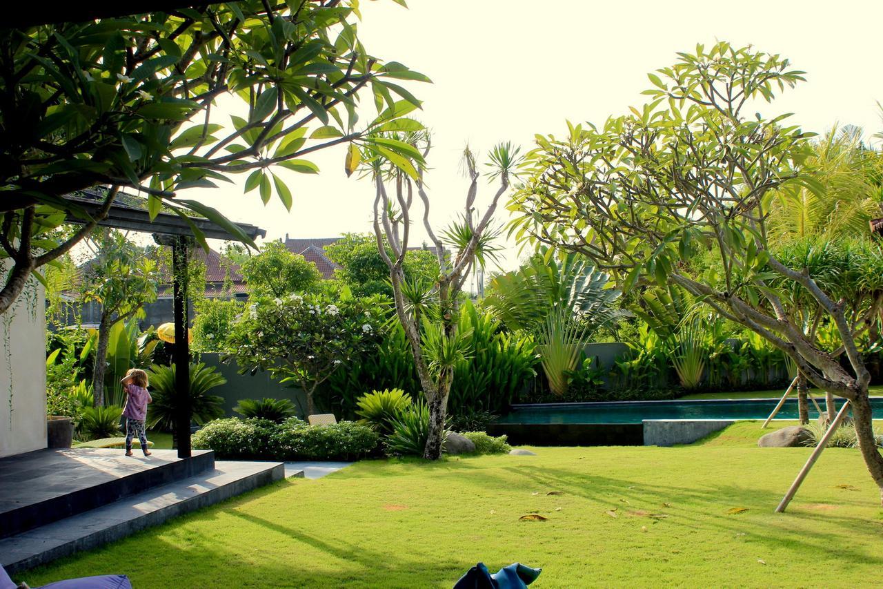 Holiday Beautiful Villa 4 Bedroom Garden View Canggu Eksteriør bilde